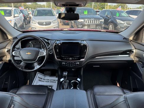 Used 2021 Chevrolet Traverse LT AWD/4WD image 22