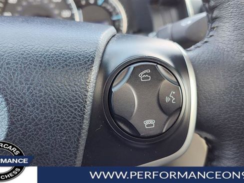 Used 2014 Toyota Camry XLE image 19