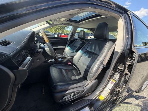 Used 2013 Lexus ES 350 w/ Luxury Pkg FWD image 12