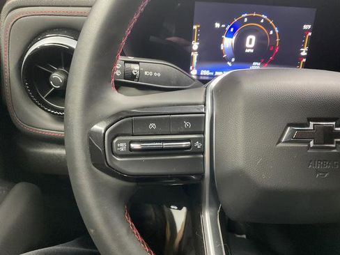 Used 2023 Chevrolet Colorado Z71 w/ Z71 Convenience Package 2 image 16