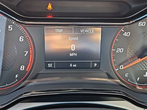 New 2026 Chevrolet Trax RS w/ Sunroof Package image 4