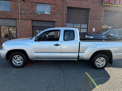 Used 2010 Toyota Tacoma 2WD Access Cab image 6
