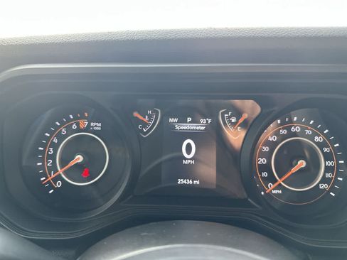 Used 2024 Jeep Gladiator Sport AWD/4WD image 32