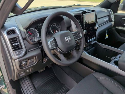 New 2026 RAM 1500 4x4 Crew Cab image 12