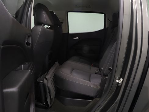 Used 2018 Chevrolet Colorado LT w/ LT Convenience Package AWD/4WD image 10