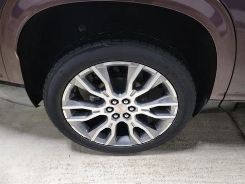 Certified 2024 GMC Acadia Denali w/ Super Cruise Package AWD/4WD image 8