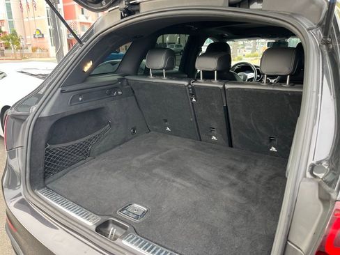 Used 2020 Mercedes-Benz GLC 300 image 9