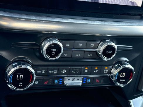 Used 2021 Ford F150 Lariat w/ Equipment Group 502A High AWD/4WD image 23
