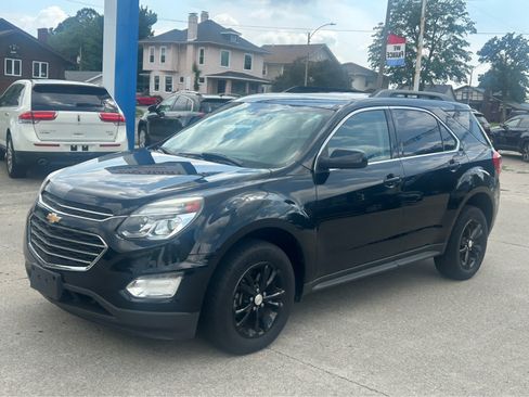 Used 2017 Chevrolet Equinox LT w/ Convenience Package AWD/4WD image 3