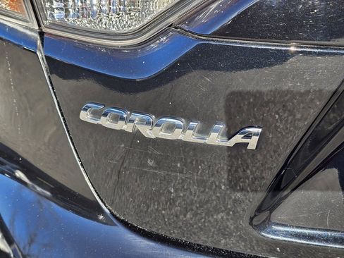 Used 2023 Toyota Corolla LE image 11