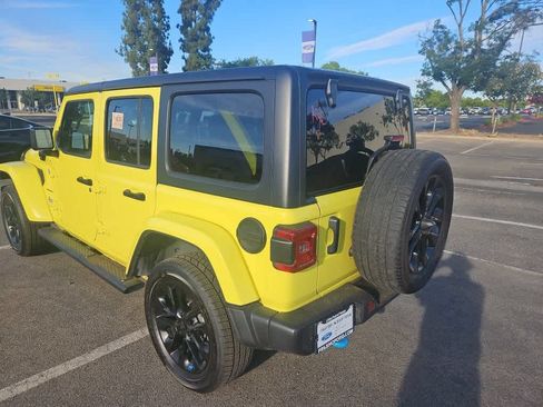 Used 2023 Jeep Wrangler Unlimited Sahara w/ Cold Weather Group AWD/4WD image 6