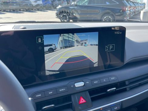 New 2026 Kia K4 FWD image 16