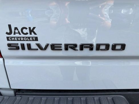 Used 2025 Chevrolet Silverado 1500 RST AWD/4WD image 7