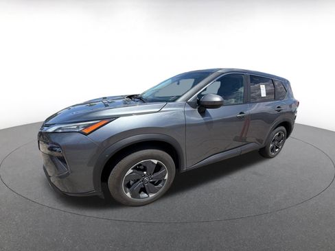 Used 2025 Nissan Rogue SV FWD image 3