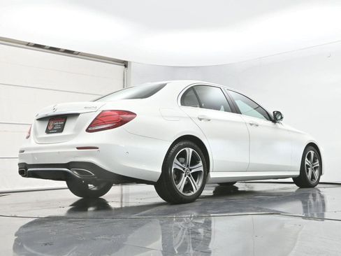Used 2020 Mercedes-Benz E 350 4MATIC Sedan image 30