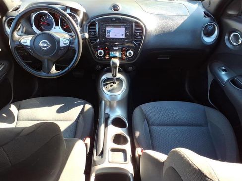 Used 2011 Nissan Juke SV image 12