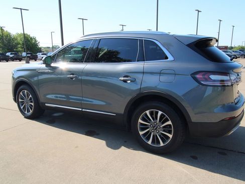 Used 2023 Lincoln Nautilus FWD w/ Premium Package image 17