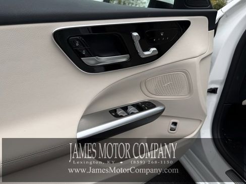 Certified 2025 Mercedes-Benz C 300 4MATIC Sedan image 13