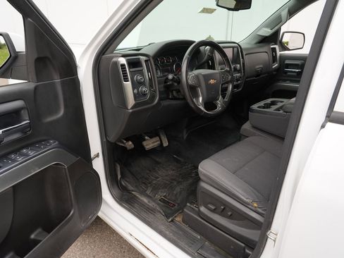 Used 2018 Chevrolet Silverado 1500 LT w/ All Star Edition AWD/4WD image 14