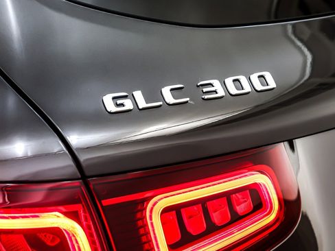 Certified 2022 Mercedes-Benz GLC 300 image 10