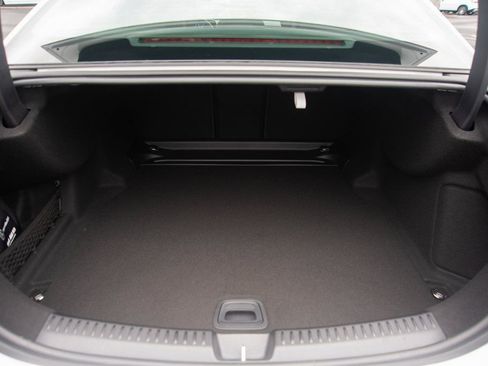 Certified 2025 Mercedes-Benz E 350 4MATIC Sedan image 39