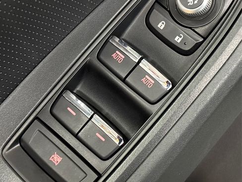 Used 2022 Subaru Crosstrek 2.5i Limited image 30