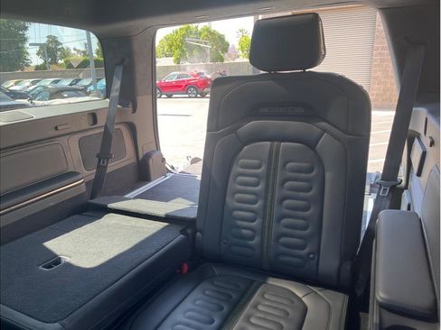 Used 2022 Rivian R1S Launch Edition image 17