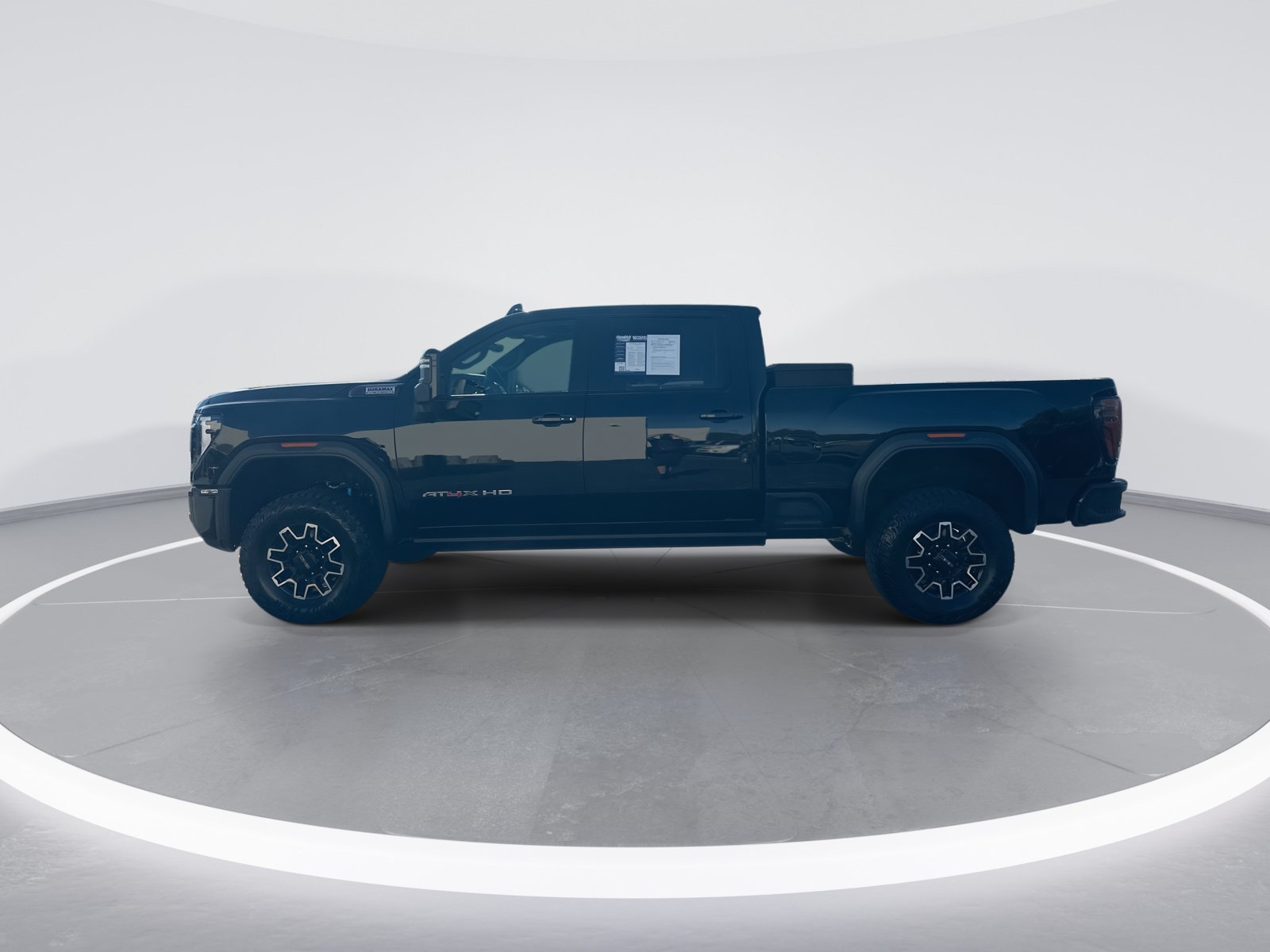 Used 2025 GMC Sierra 2500 AT4X AWD/4WD image 6