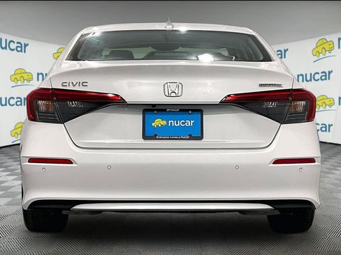 Used 2023 Honda Civic Touring image 5