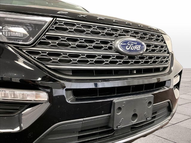 Used 2023 Ford Explorer XLT w/ Equipment Group 202A AWD/4WD image 29