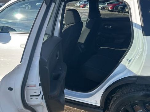 Used 2025 Honda HR-V Sport image 26