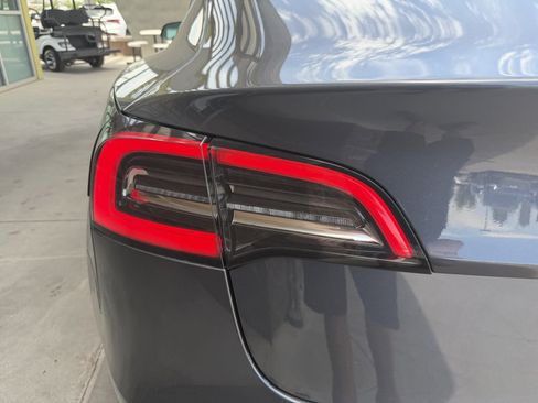 Used 2023 Tesla Model 3 Standard Range RWD image 14