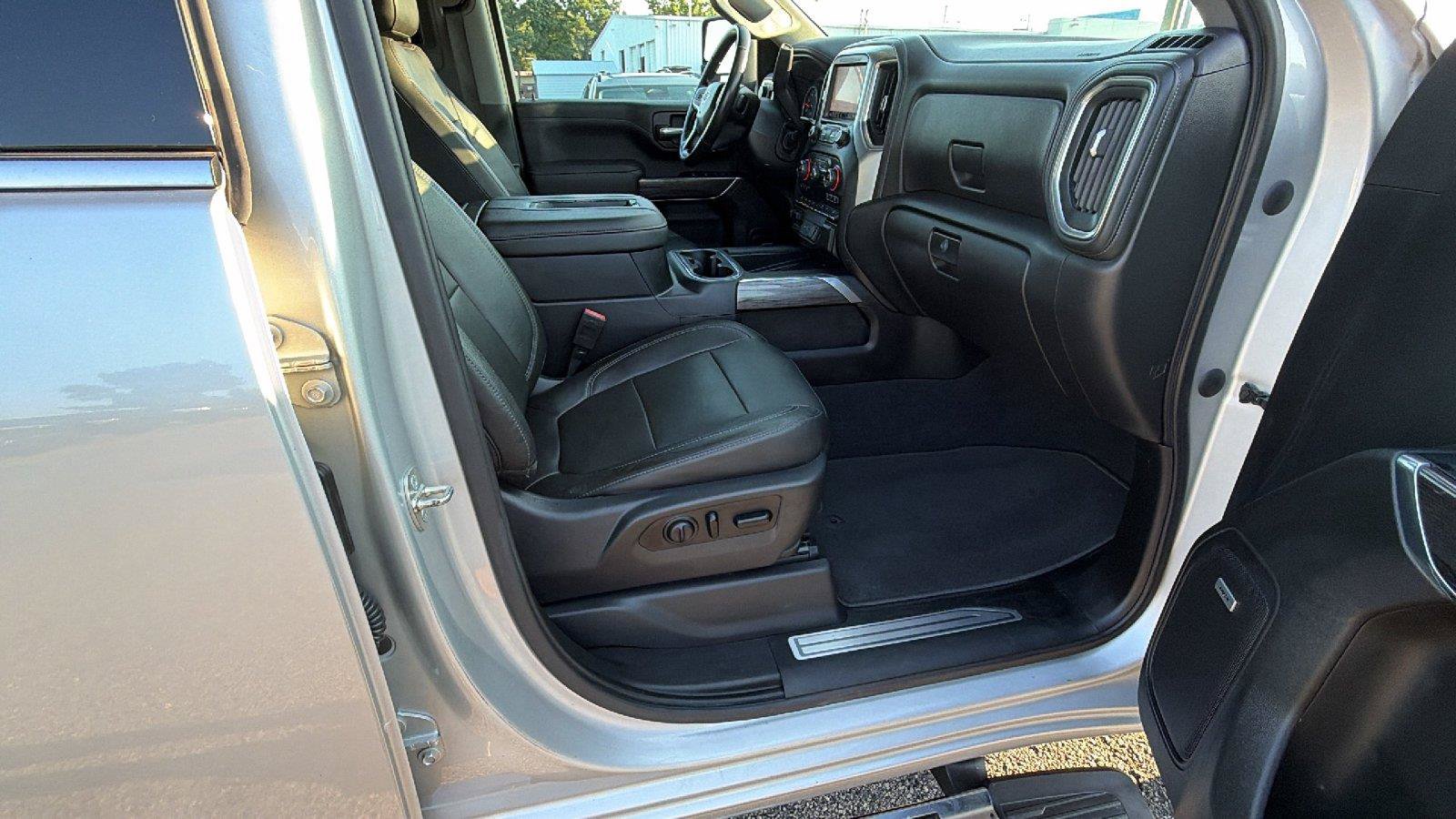 Used 2020 Chevrolet Silverado 3500 LTZ AWD/4WD image 18