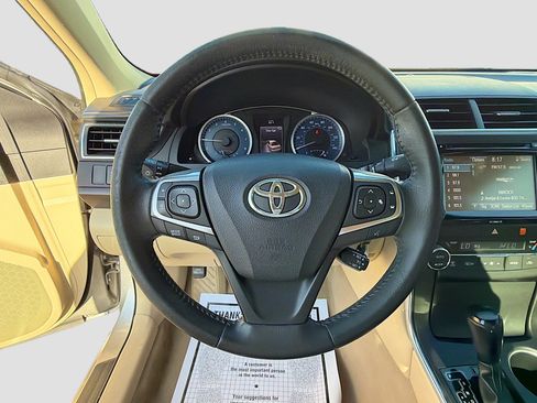 Used 2017 Toyota Camry XLE FWD image 35