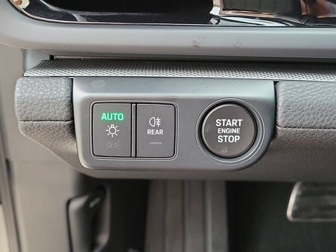 Certified 2024 Porsche Panamera 4 AWD/4WD image 38