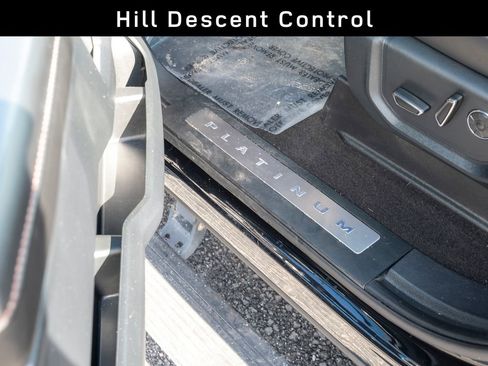 Used 2019 Ford F150 Platinum w/ Equipment Group 701A Luxury image 17