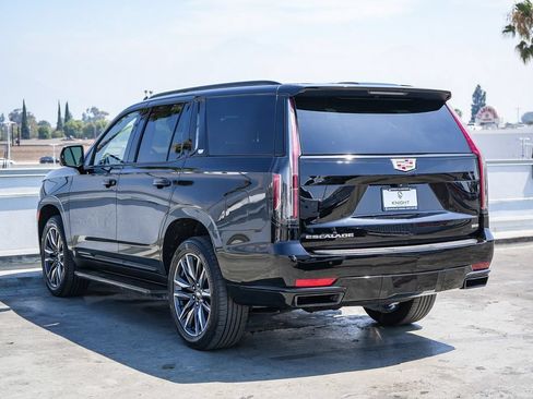 Used 2024 Cadillac Escalade Sport AWD/4WD image 7