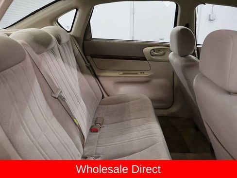 Used 2005 Chevrolet Impala w/ Preferred Equipment Group FWD image 22