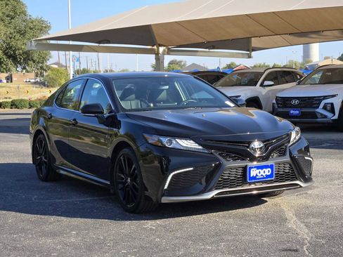 Used 2024 Toyota Camry XSE image 2