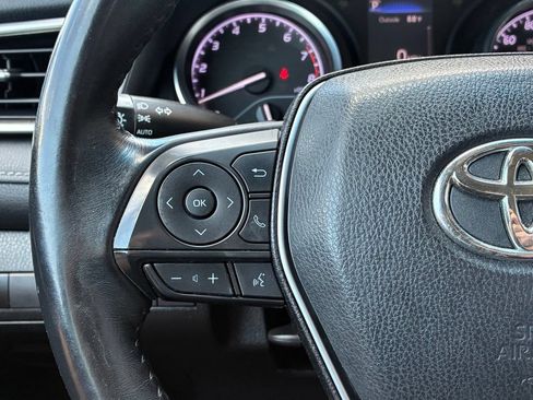 Used 2018 Toyota Camry SE FWD image 24