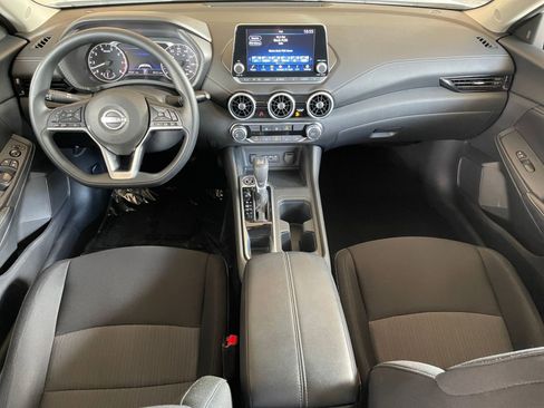 Used 2025 Nissan Sentra SV image 31
