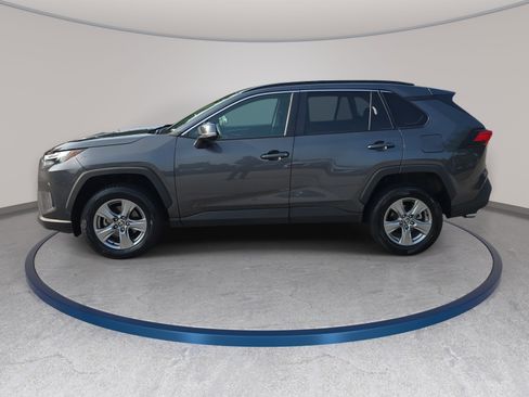 Used 2024 Toyota RAV4 XLE FWD image 5