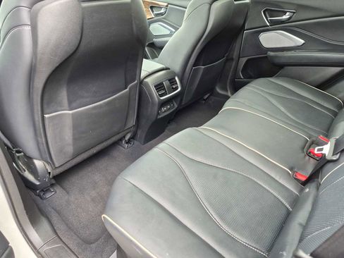 Used 2019 Acura RDX AWD w/ Advance Package image 16