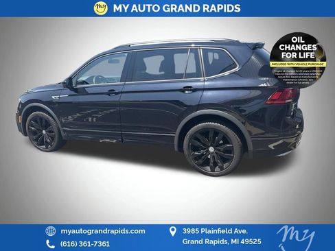 Used 2020 Volkswagen Tiguan SE R-Line w/ 3rd Row Seat Package AWD/4WD image 3