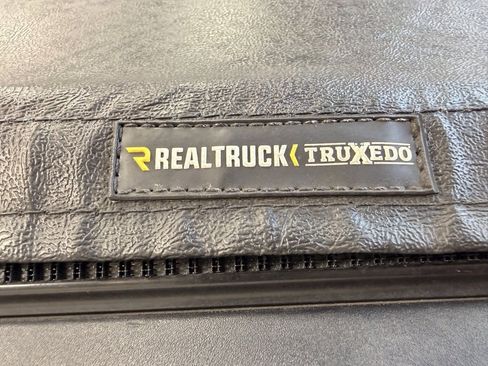 Used 2022 Chevrolet Silverado 2500 High Country w/ Z71 Off-Road Package image 15