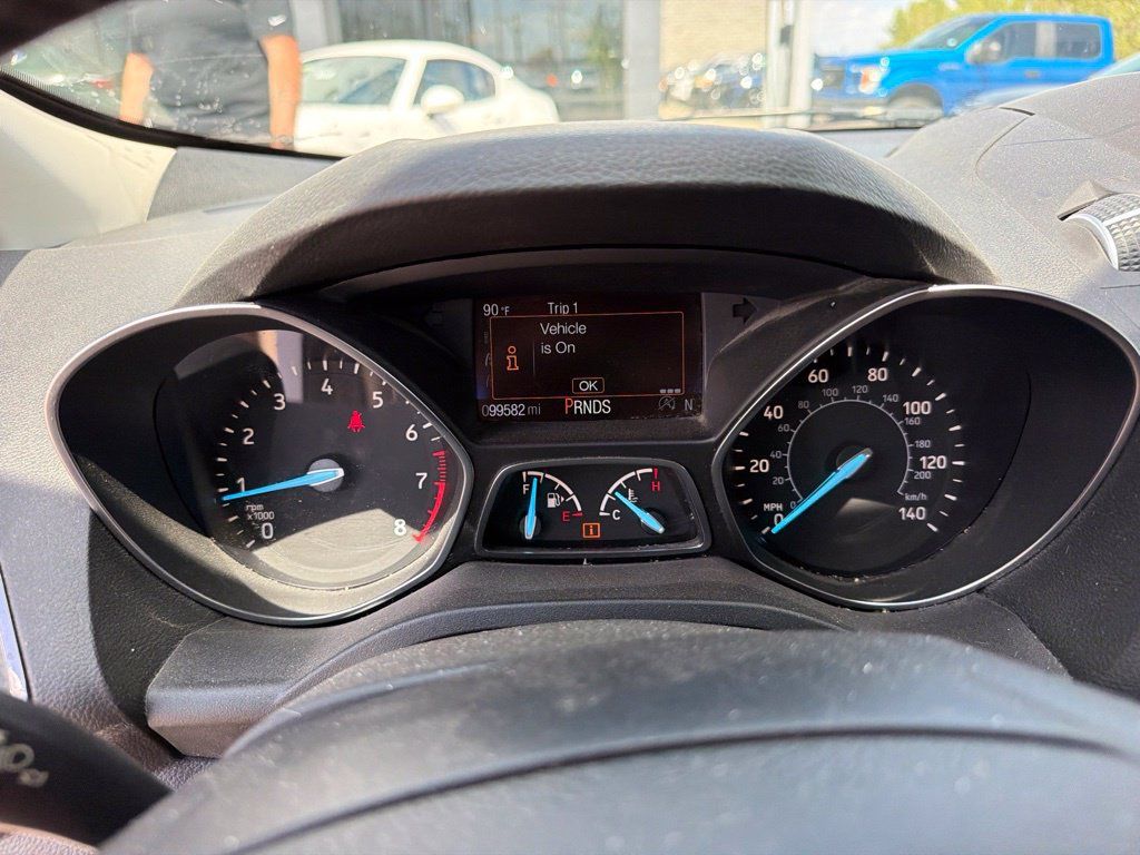 Used 2018 Ford Escape Titanium AWD/4WD image 2