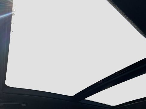 Certified 2025 Mercedes-Benz GLE 450e 4MATIC image 23