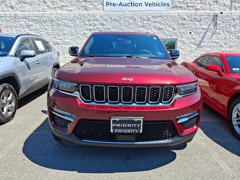 Used 2024 Jeep Grand Cherokee Limited 4xe AWD/4WD image 2