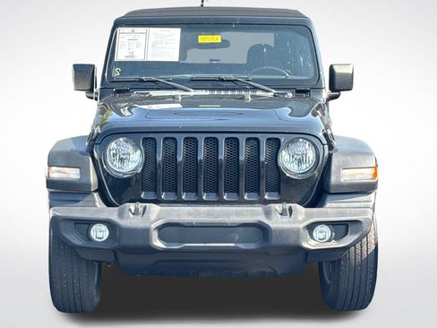 Used 2022 Jeep Wrangler Sport AWD/4WD image 3
