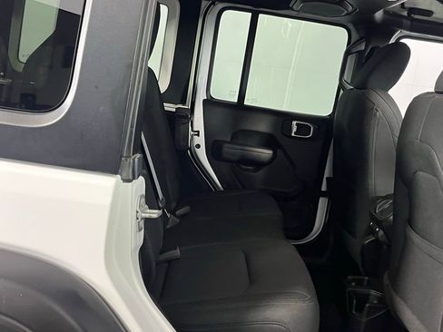 Used 2022 Jeep Wrangler Unlimited Sport image 28